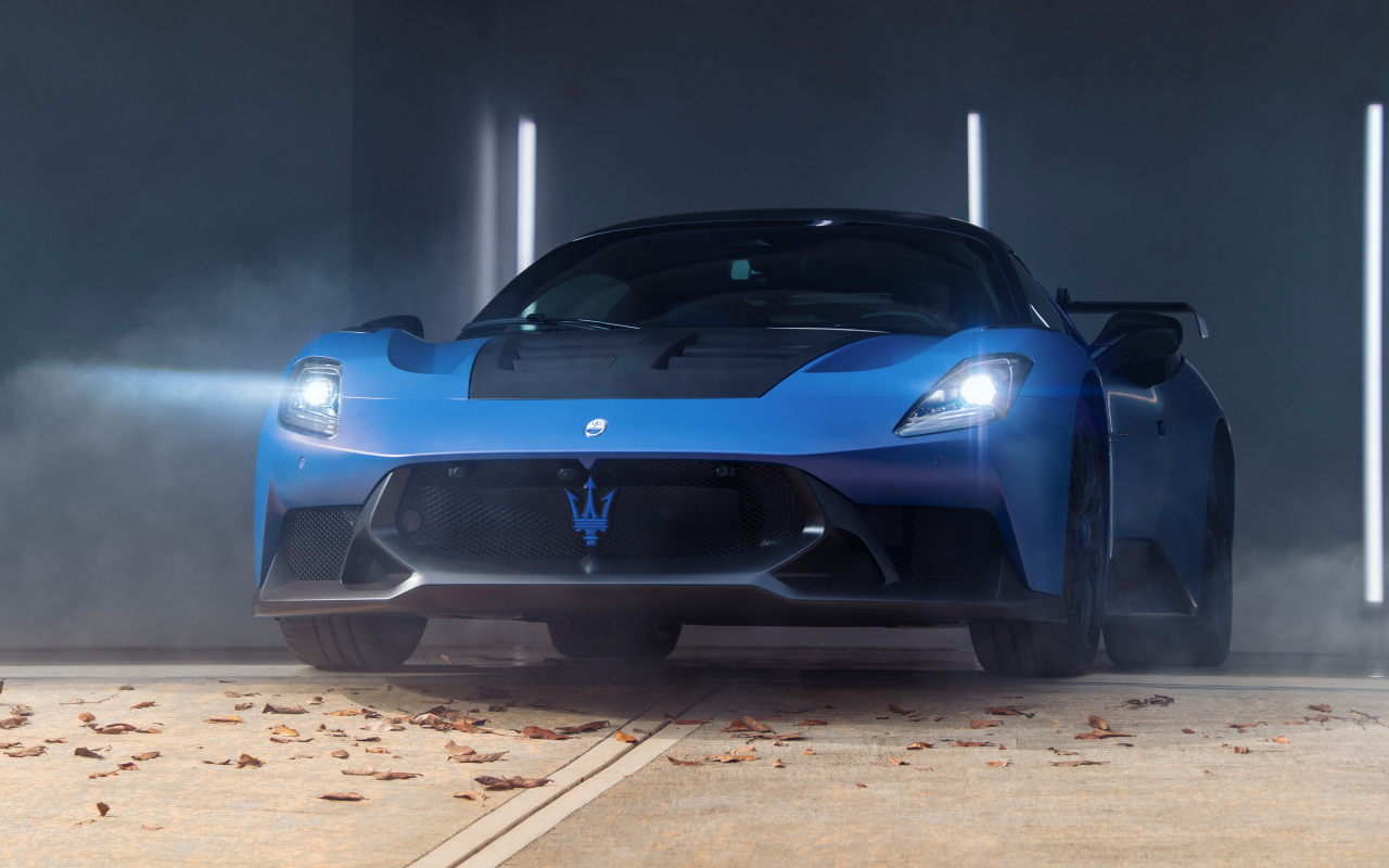 Автомобиль Maserati GT2 Stradale