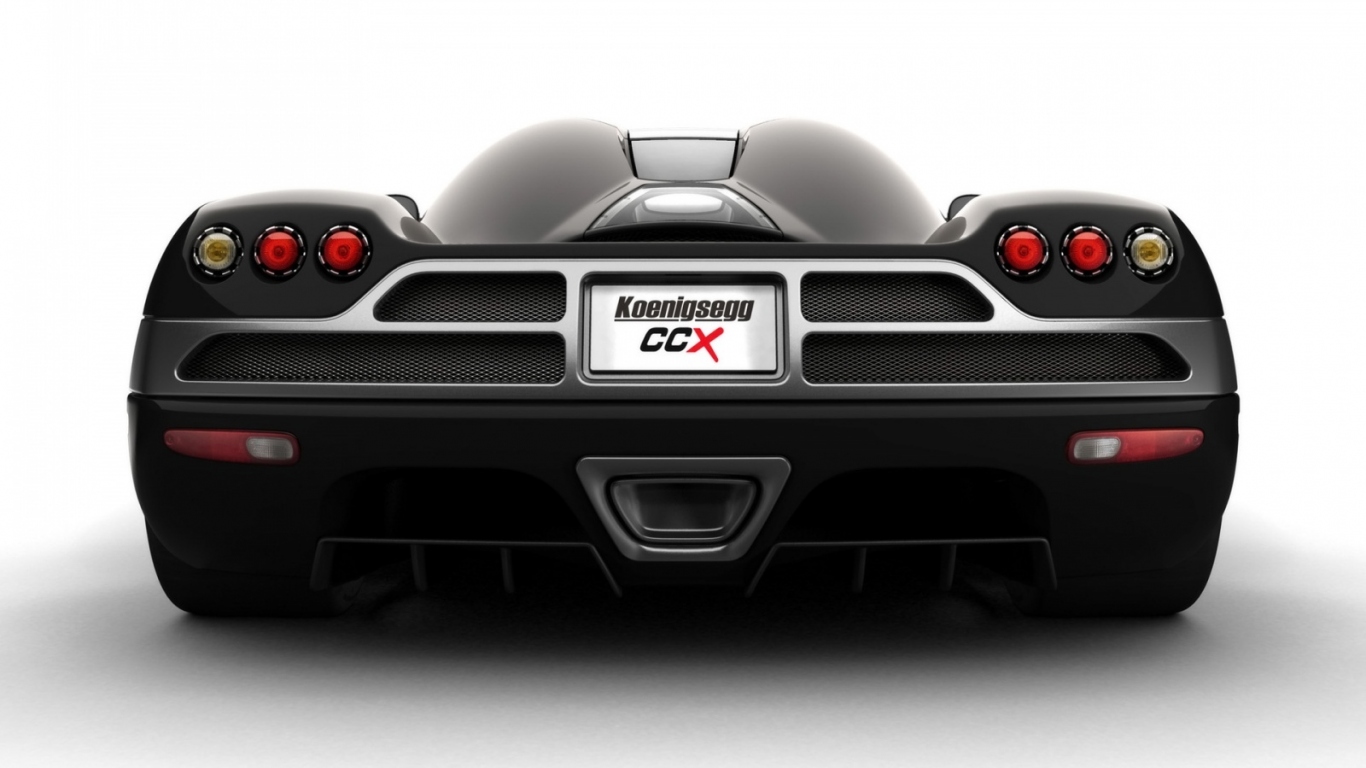 Черный спортивный Koenigsegg CCX
