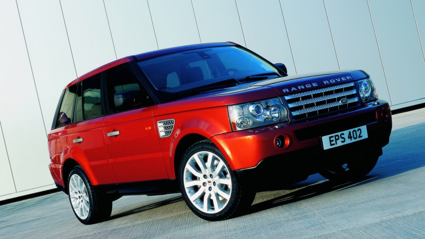 Красный Range Rover