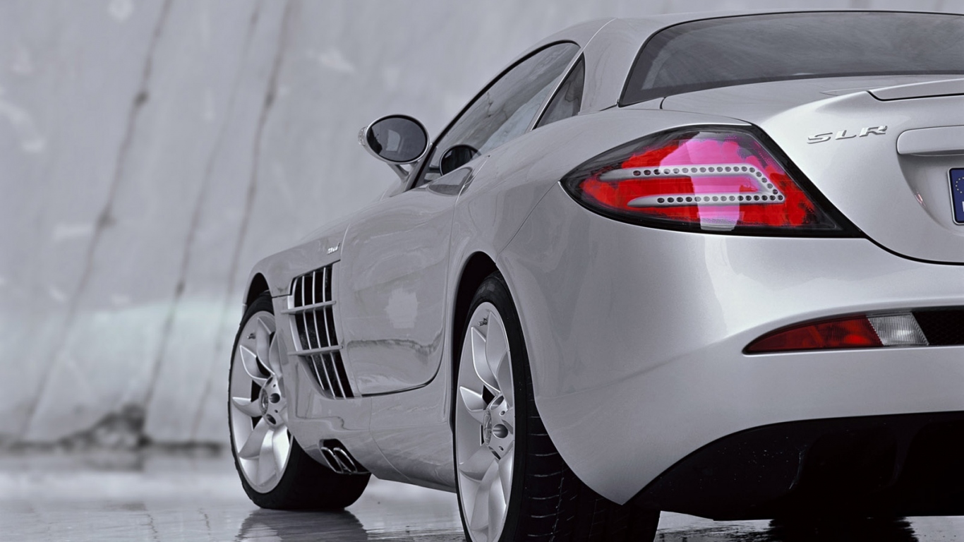 SLR McLaren - для любителей больших скоростей