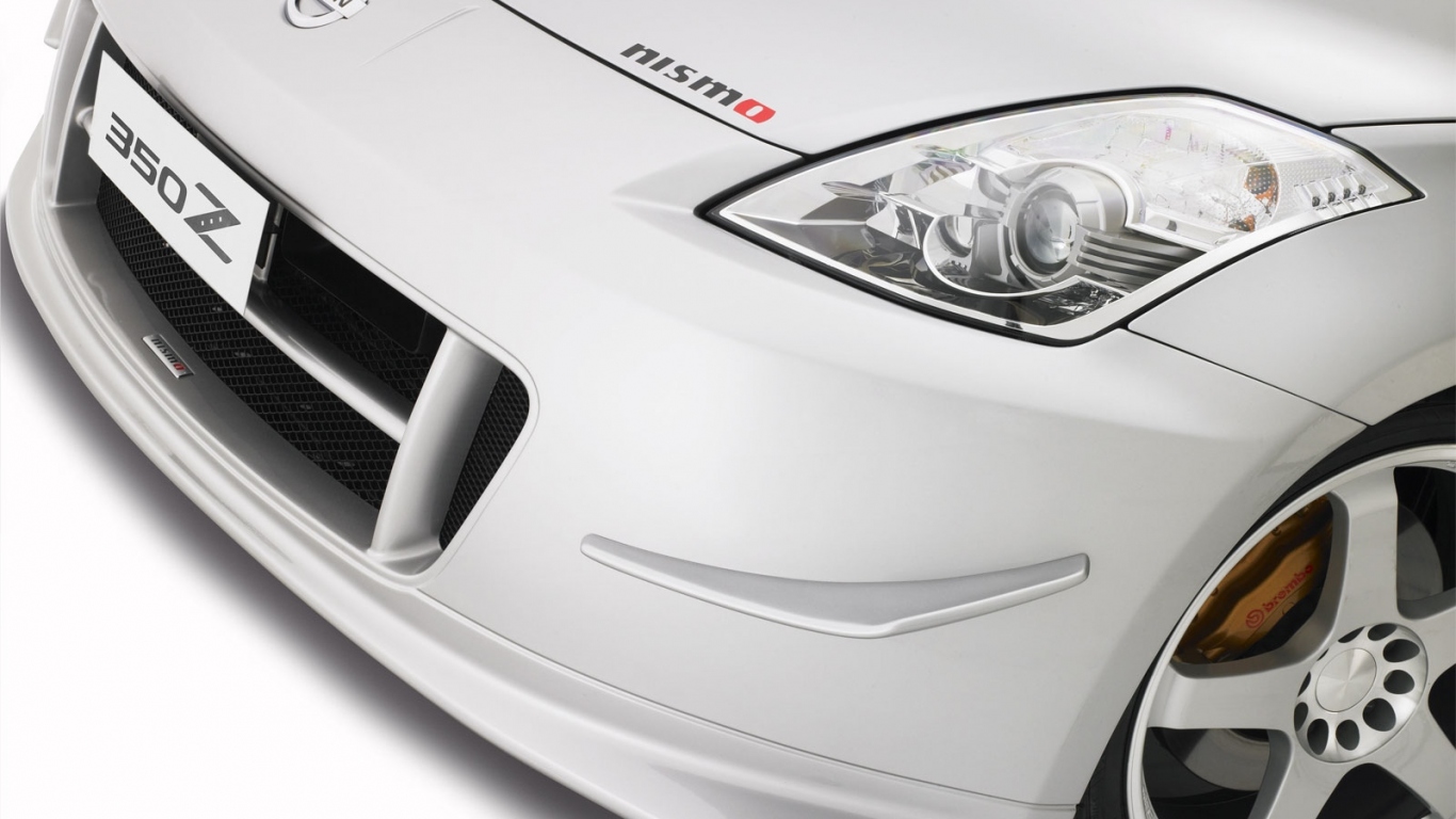 Nissan 350Z перед