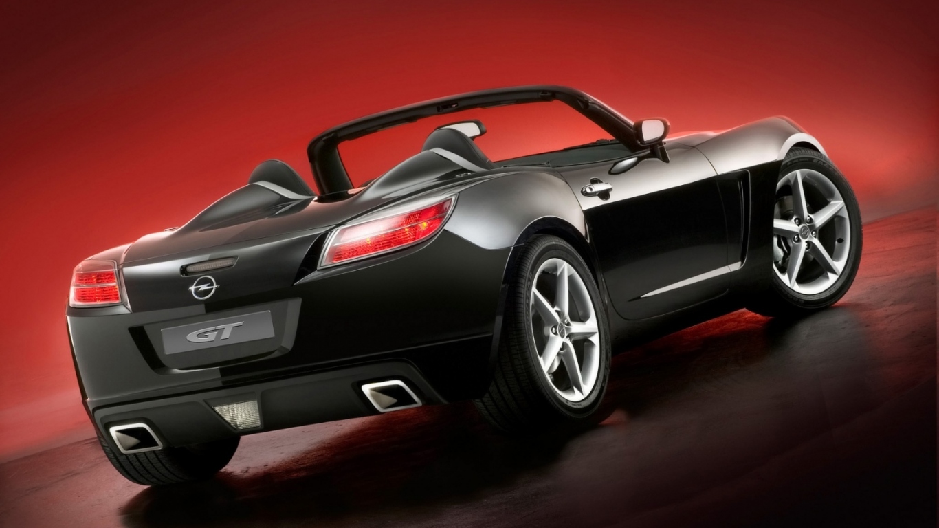 Opel GT вид справа