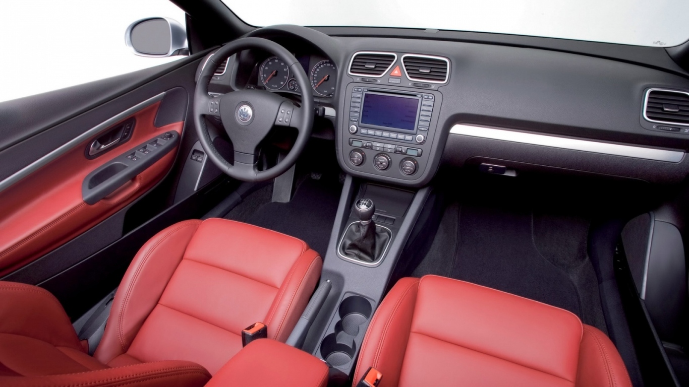 Салон автомобиля Volkswagen Eos