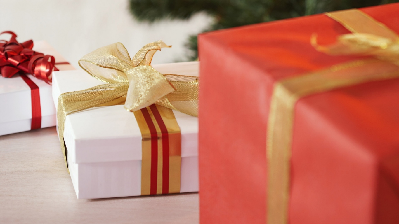 Праздничные подарки