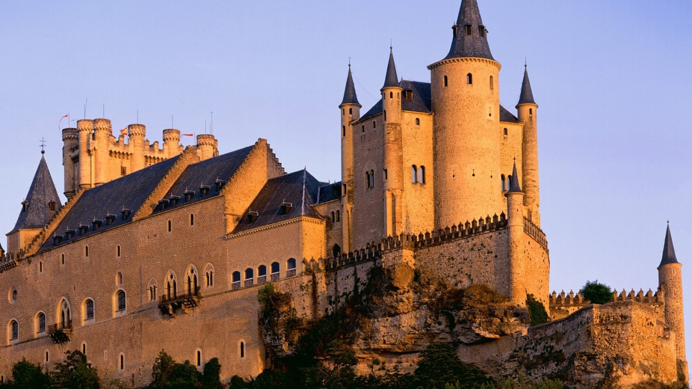 Замок на закате