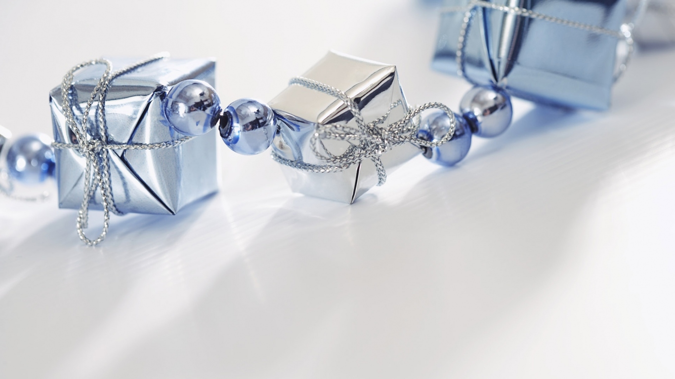 Украшения к празднику Нового Года