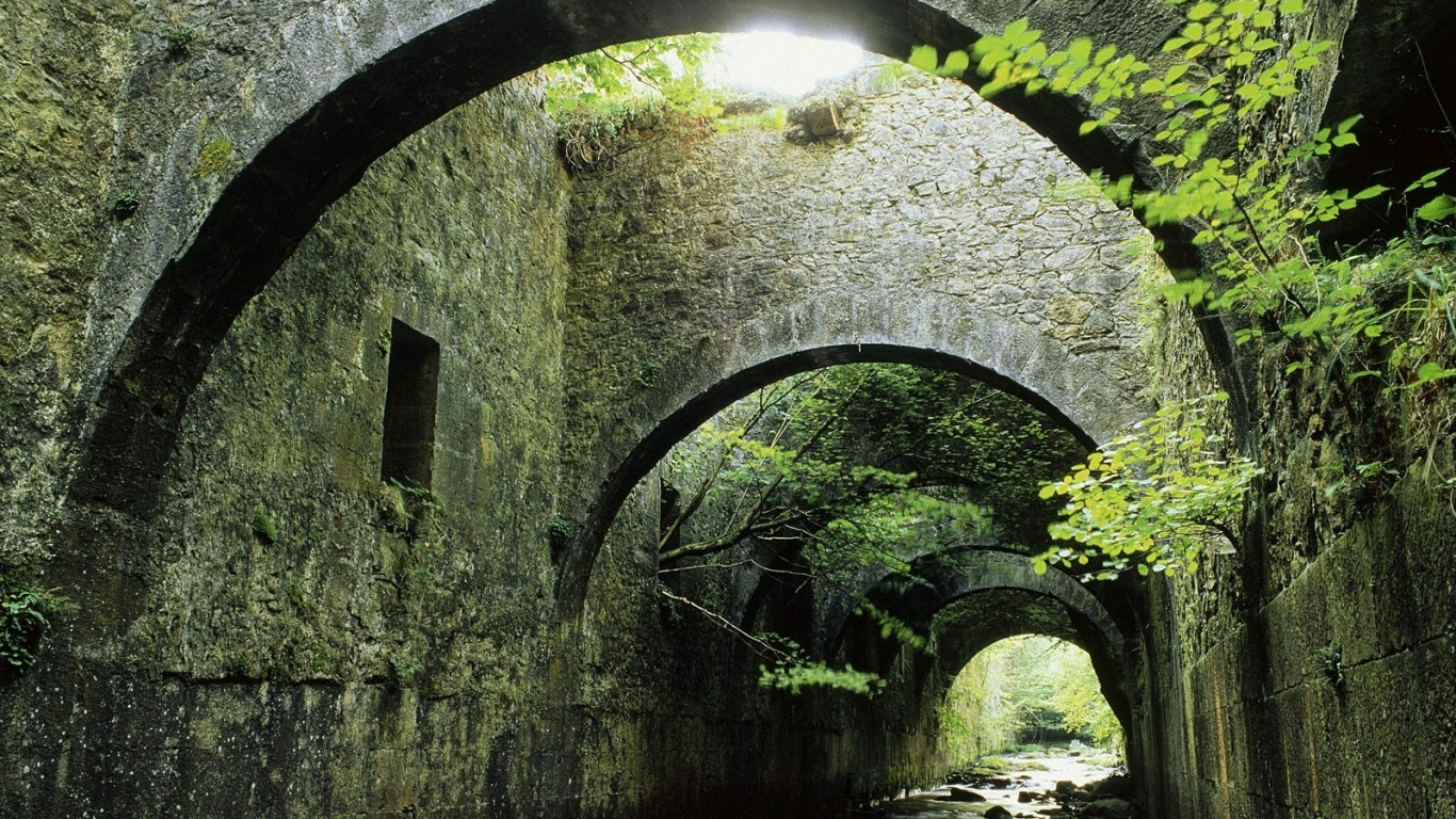 Речка в Испании