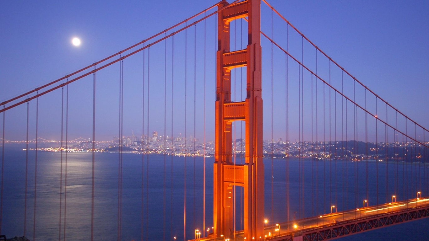 Восход луны в Сан-Франциско / Калифорния / США