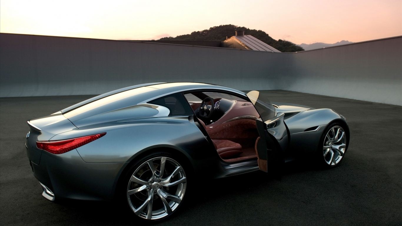 Спорткар Инфинити