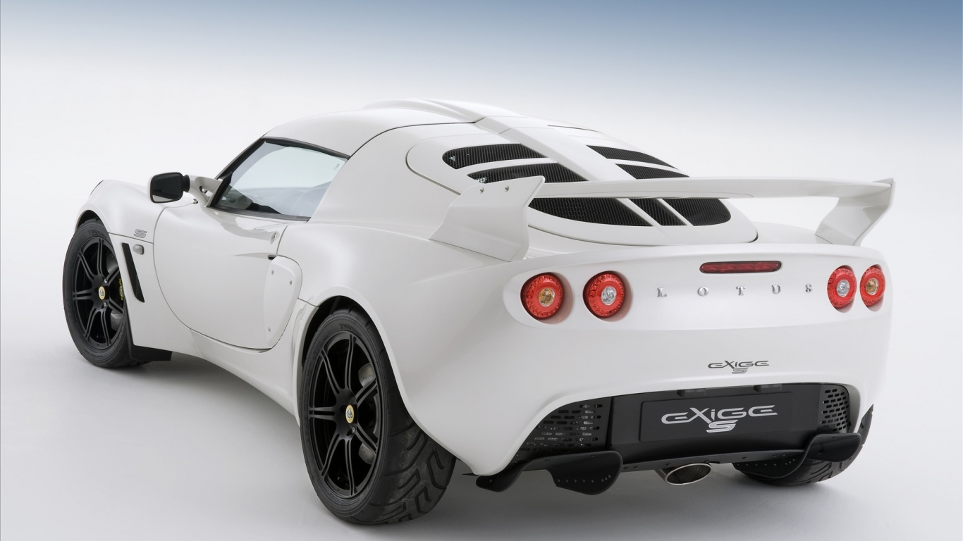 Отличный спорткар Lotus ExiGe S