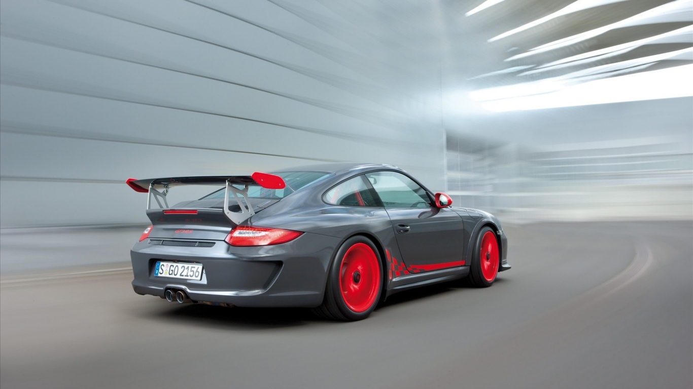 Спортивная иномарка