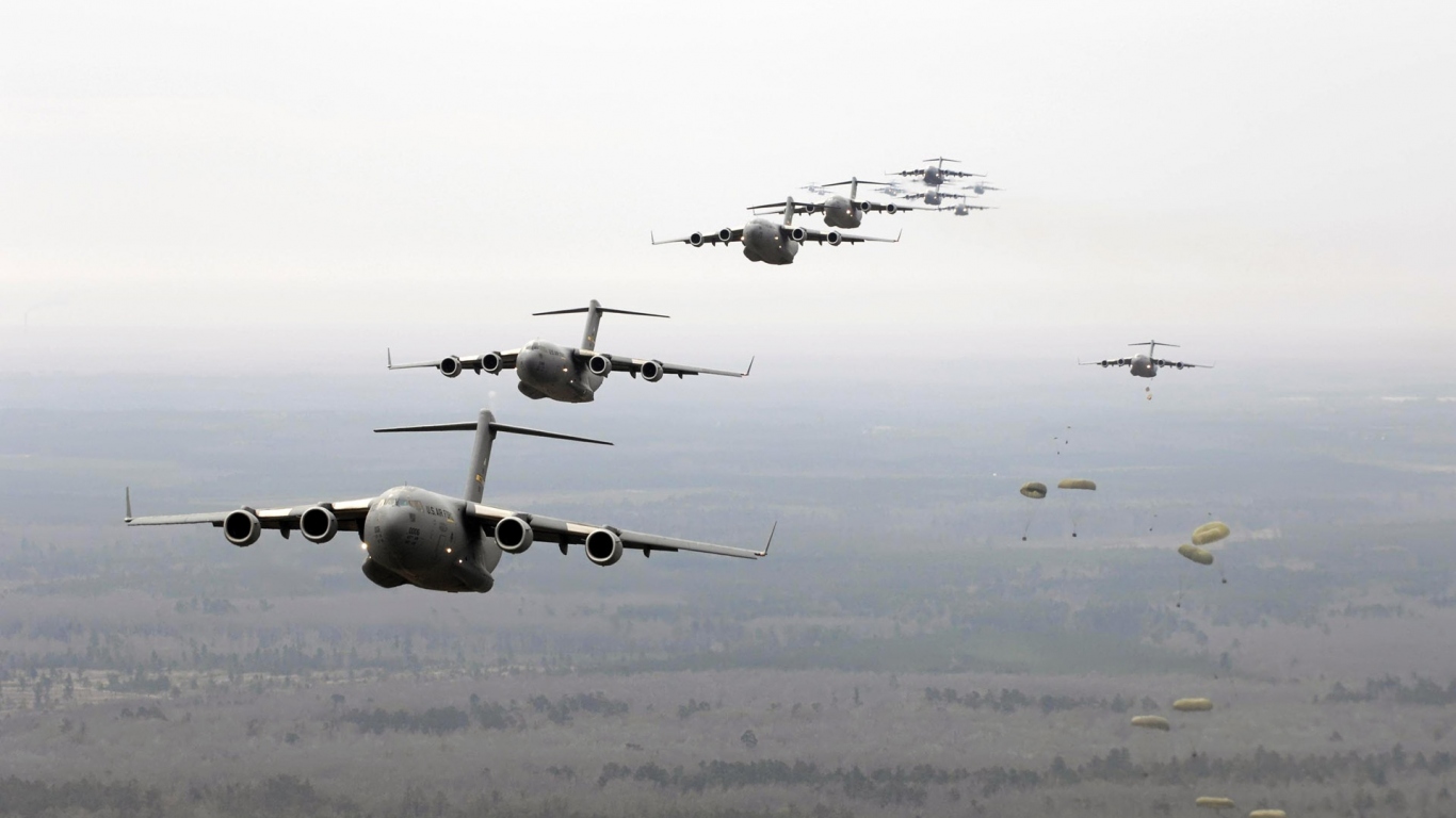 Военная авиация / Выброс десантников