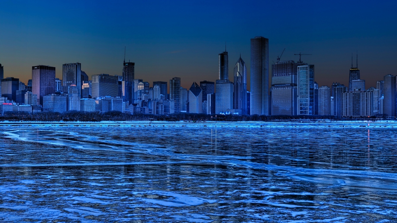 Замерзшее озеро