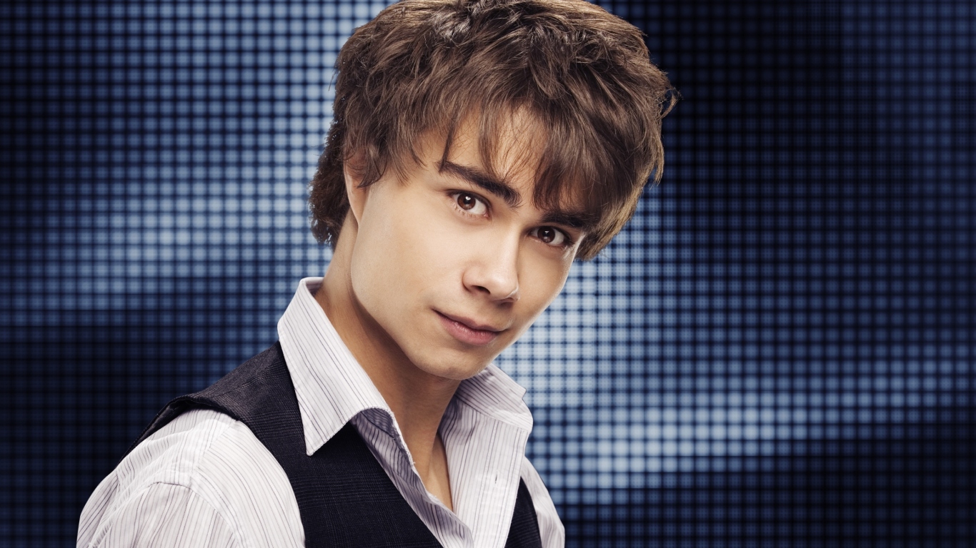 Александр Рыбак