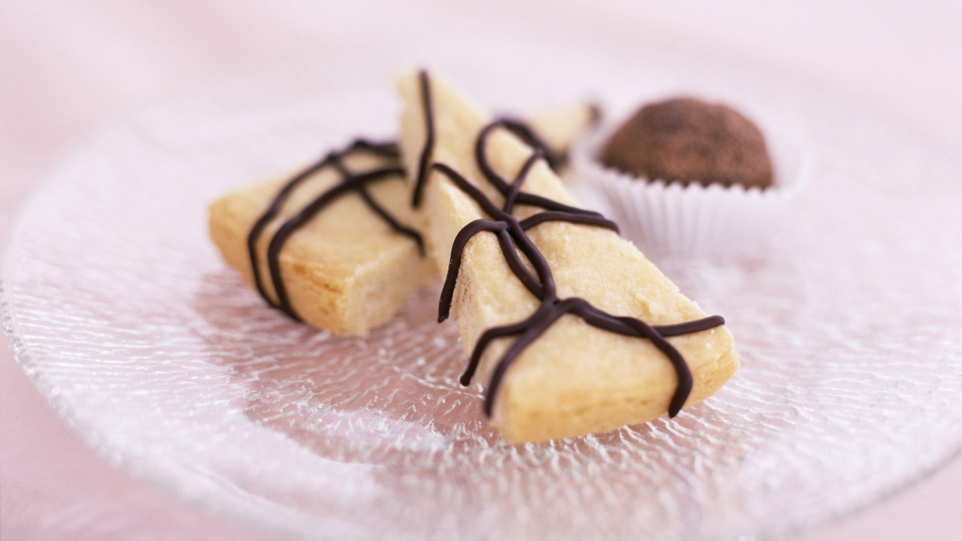 Кусочки пирожное