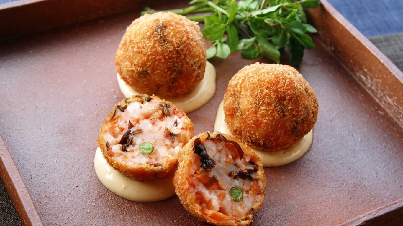 Balls with meat stuffing