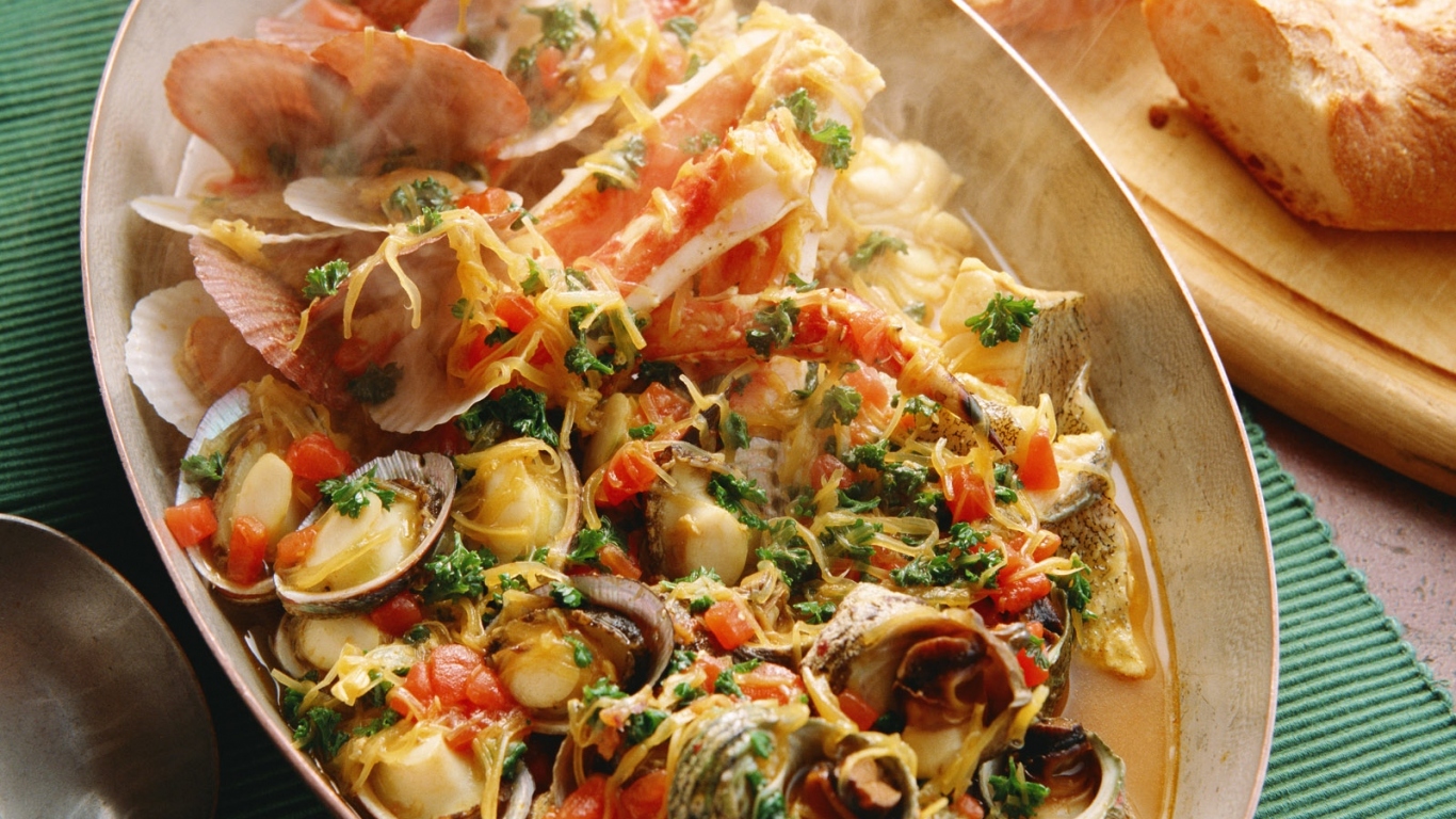 Мясное блюдо с морепродуктами