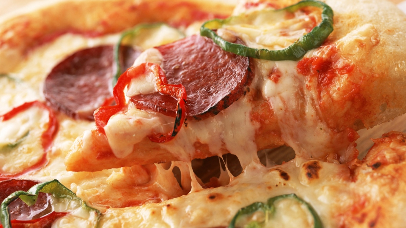 Пицца с зеленым перчиком