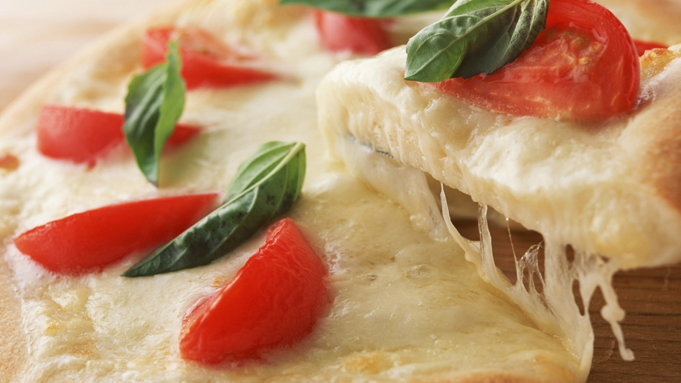 Пицца с томатом