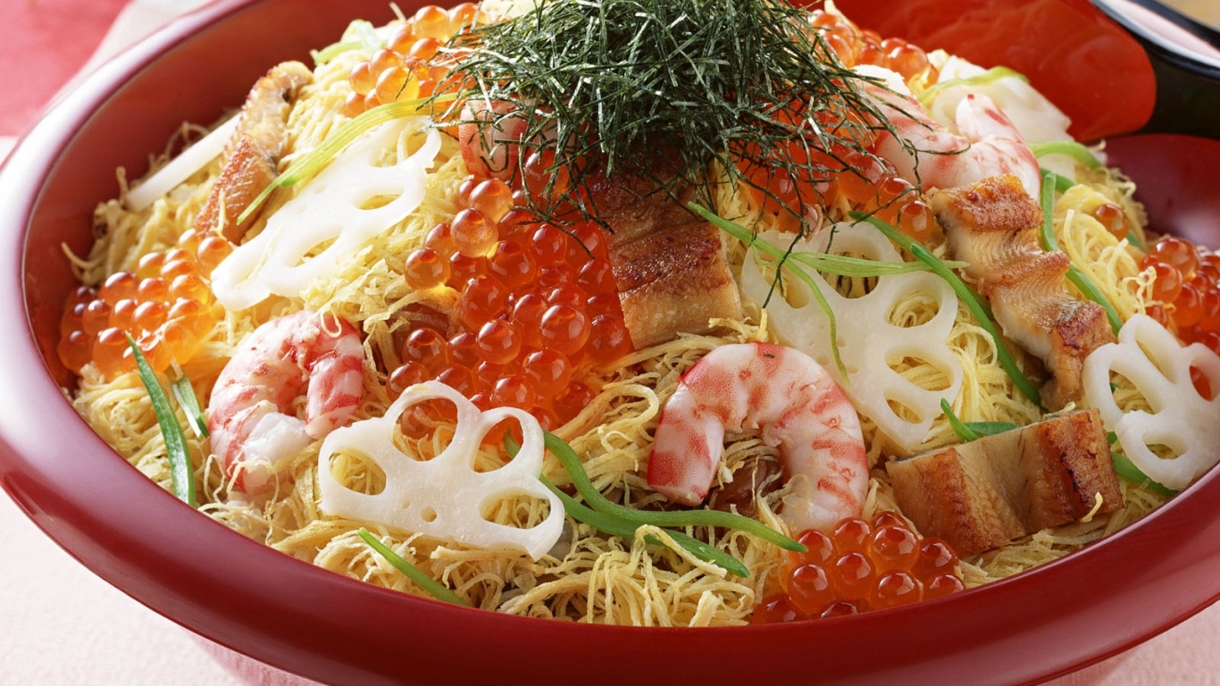 Красная икра и креветки