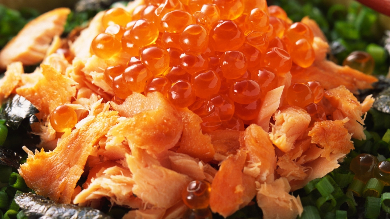 Красная икра с луком