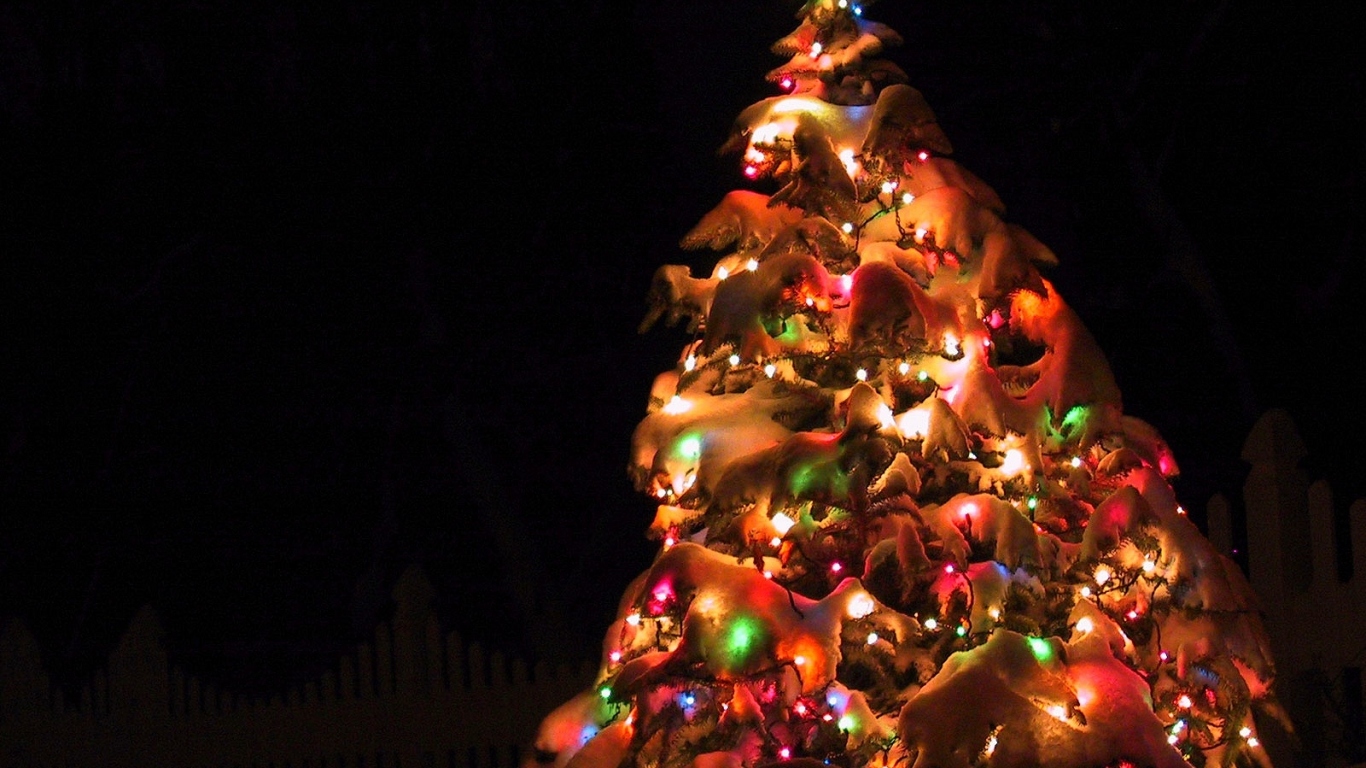 Нарядная елка