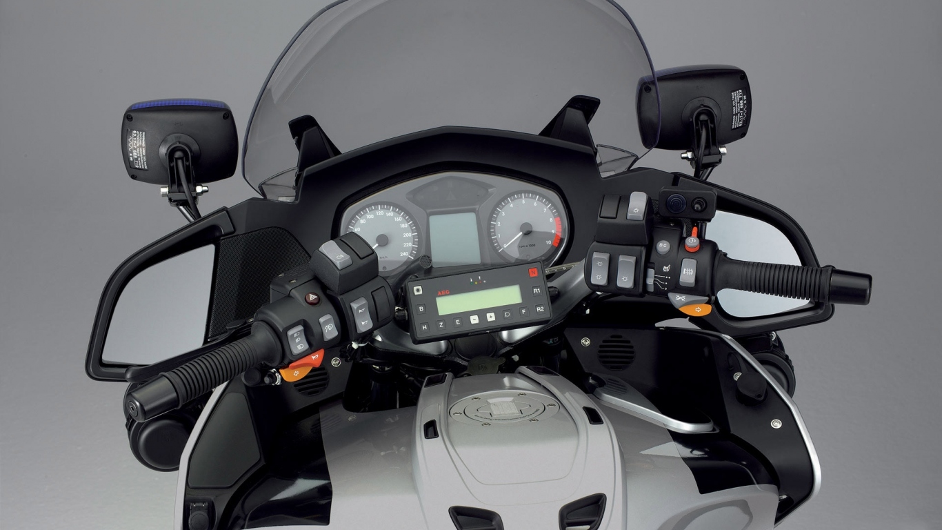 Панель управления / Мотоцикл BMW