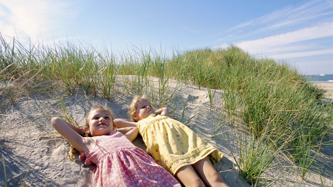 Дети на пляже