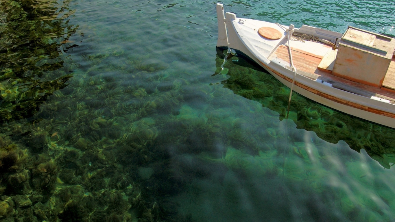 Рыбацкая лодка