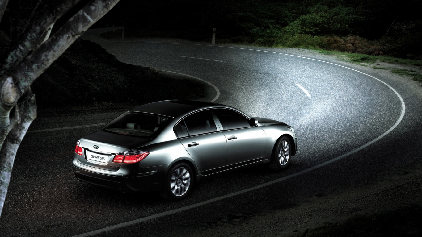 современный Хендай Дженезис