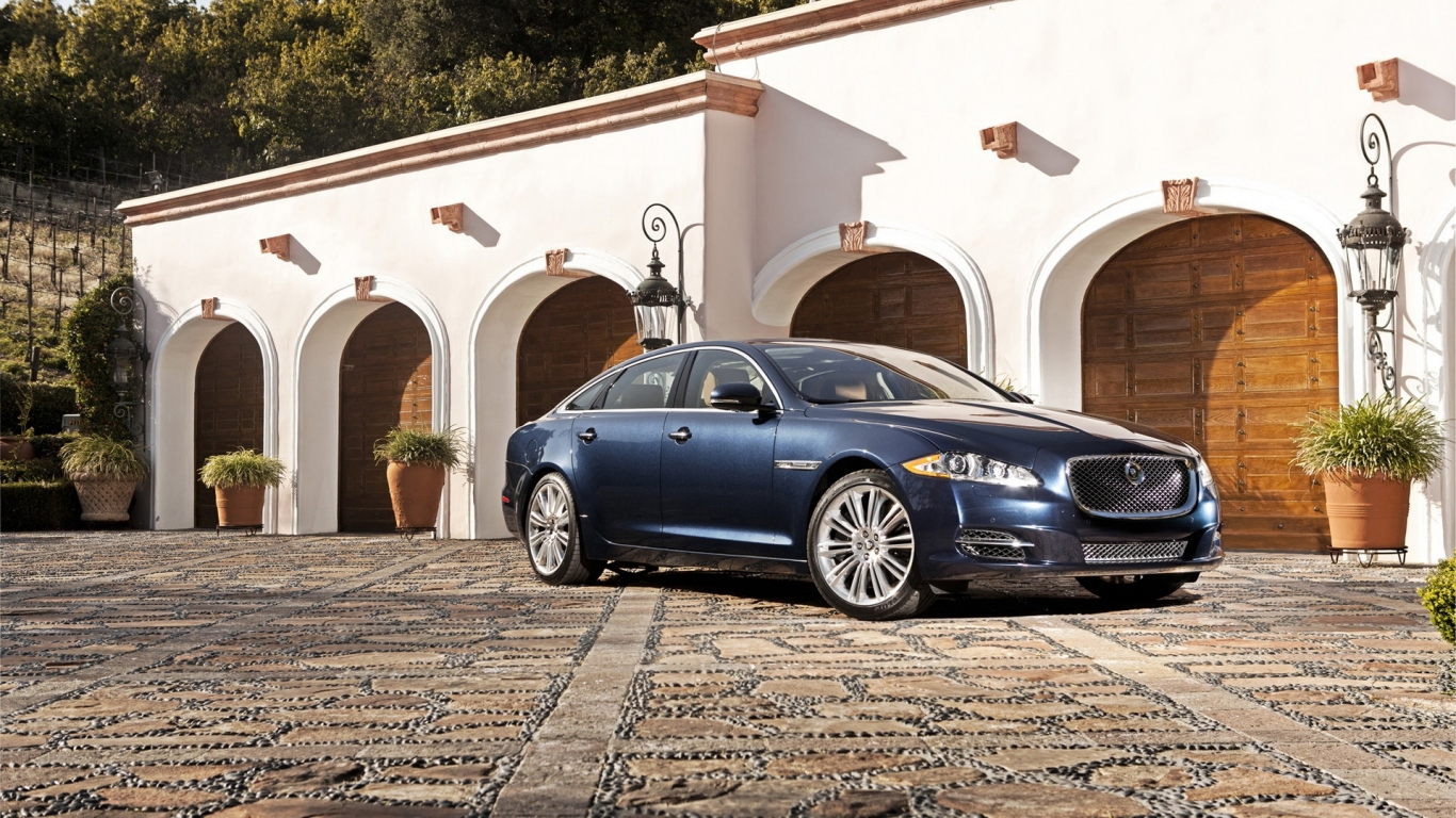 Jaguar-XJ-Supercharged