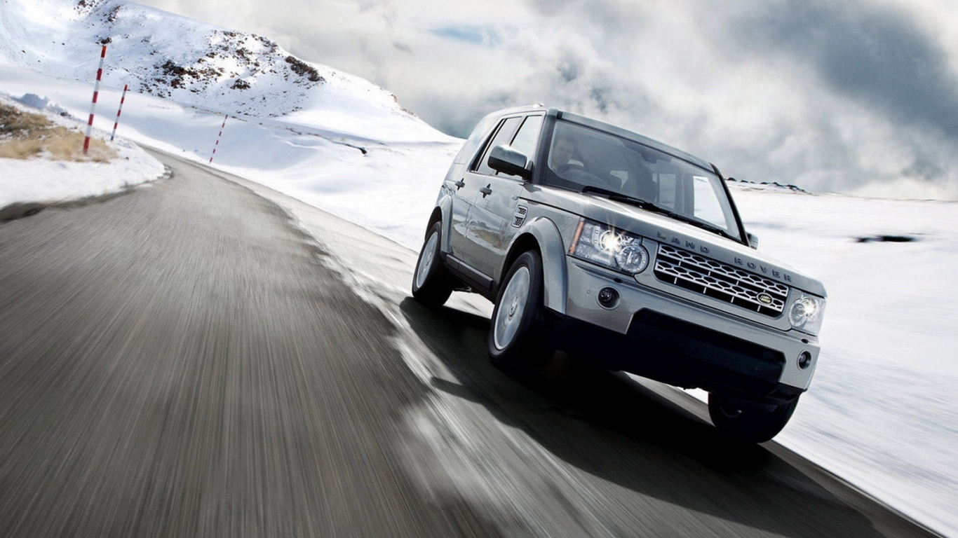 Land Rover Discovery на трассе