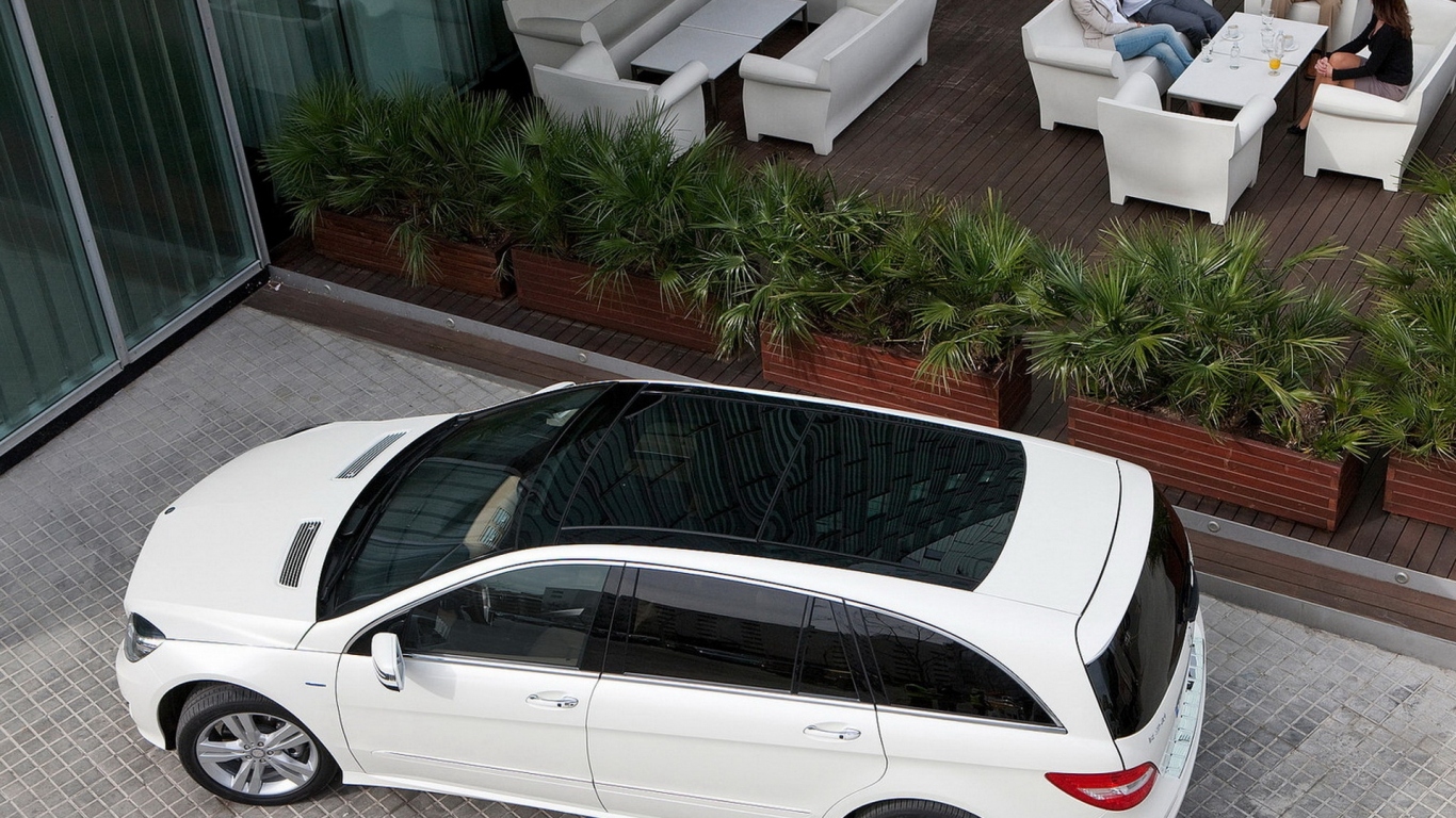 Мерседес Бенц Р класс в гостях