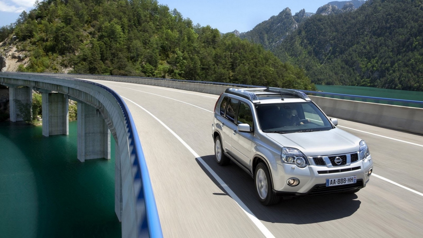 Ниссан X-Trail 2011