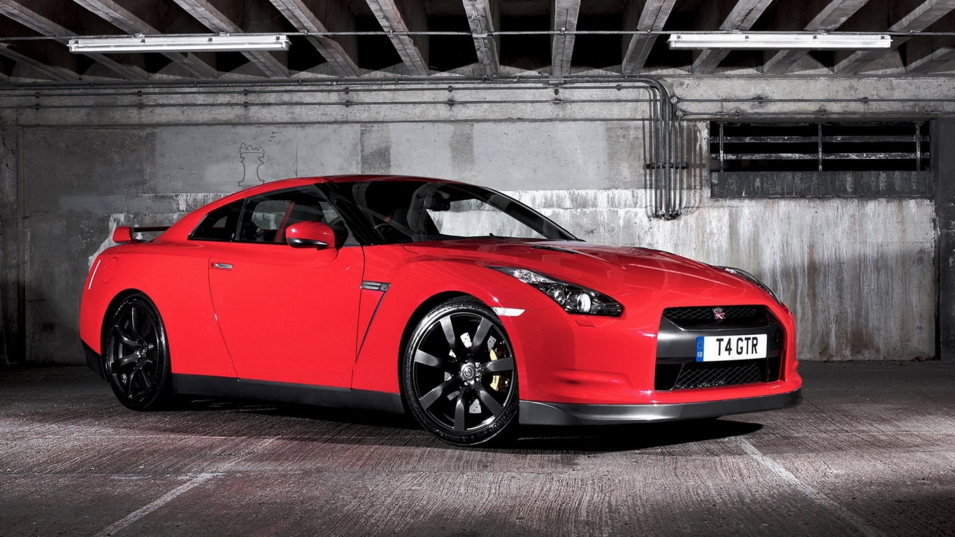 Nissan-GT-R