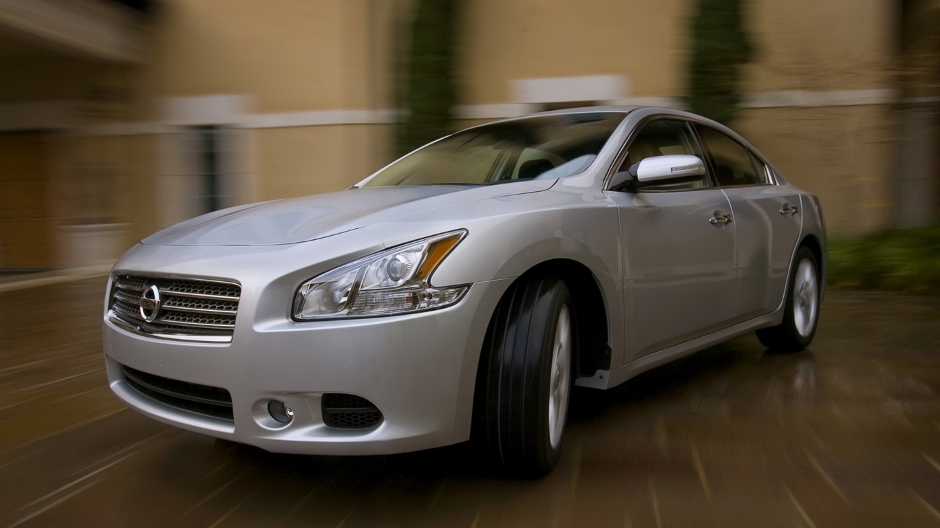 Ниссан Максима седан