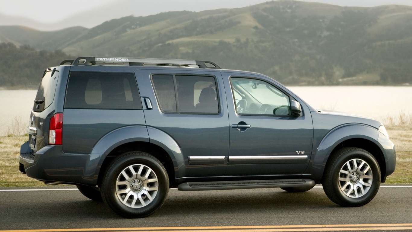 роскошный Ниссан Патфайндер