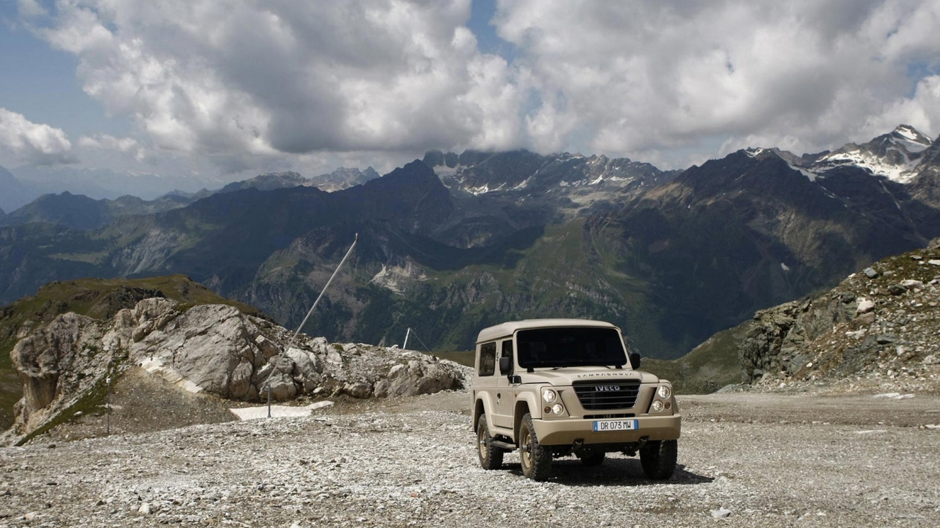 Ивеко Кампагнола на высоте гор