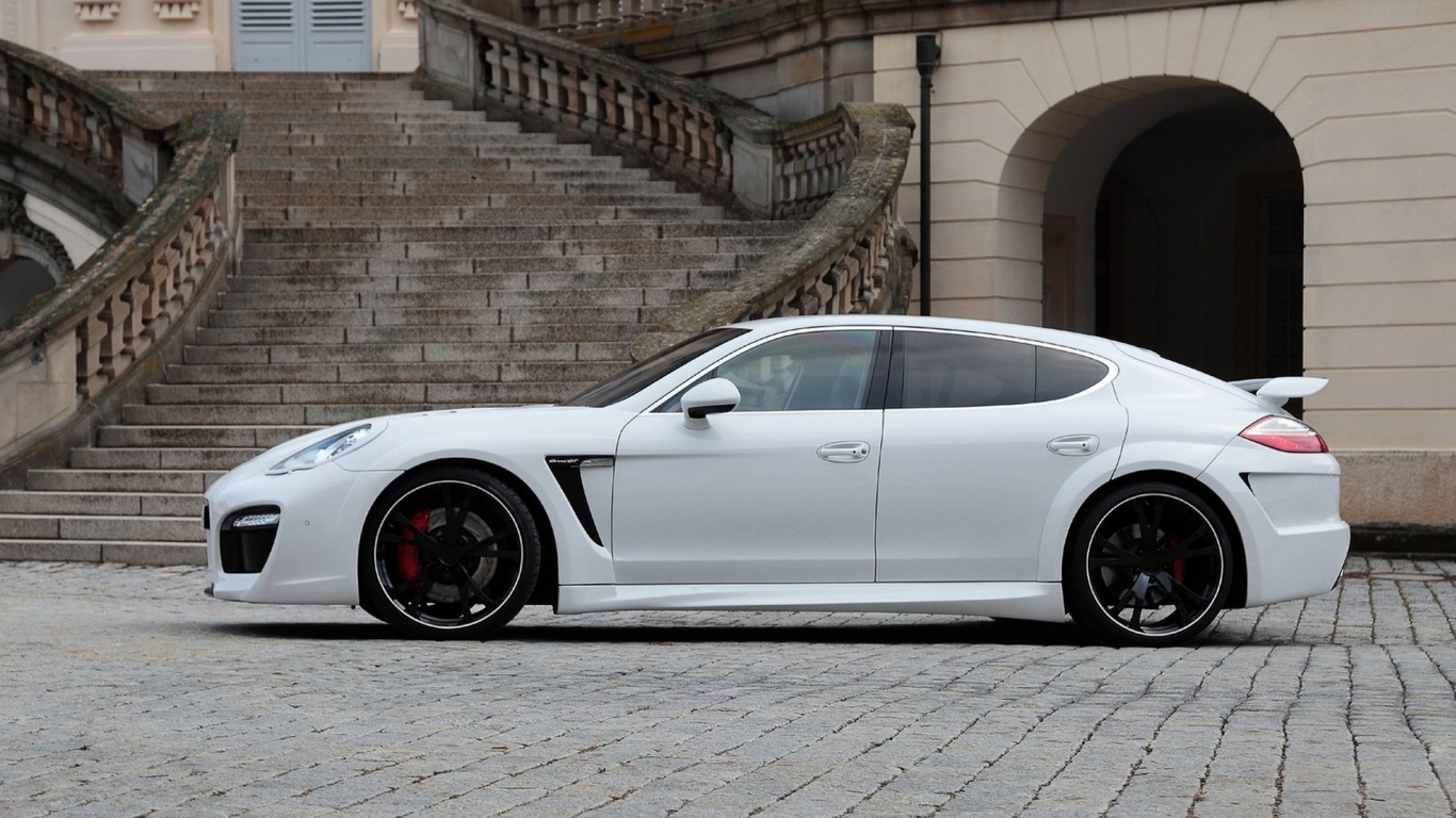 Порше Панамера 2011