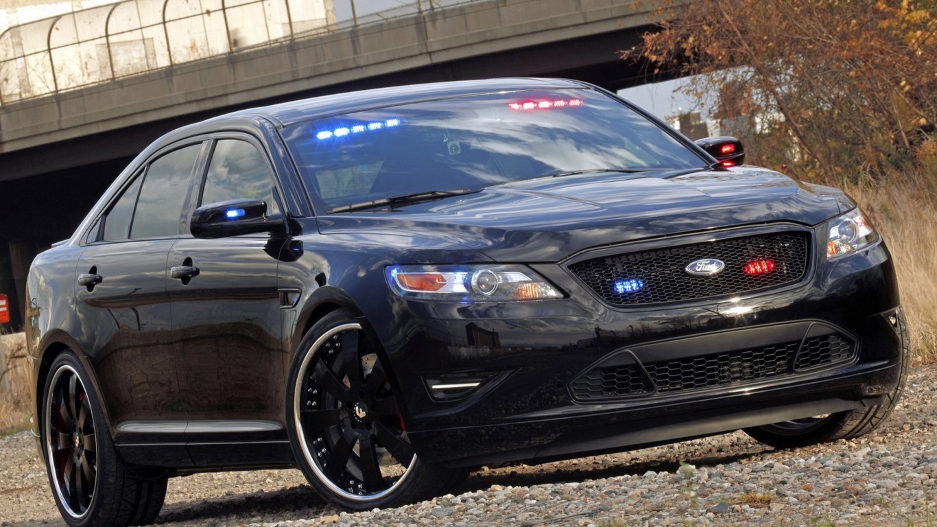 Концепт полицейского перехватчика от Форд