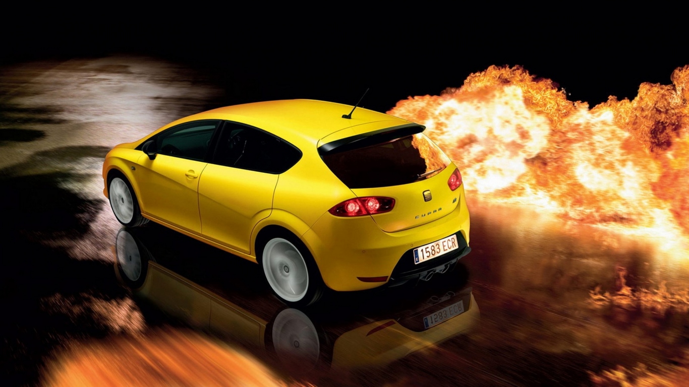 Сиат Леон Купра в желтом кузове