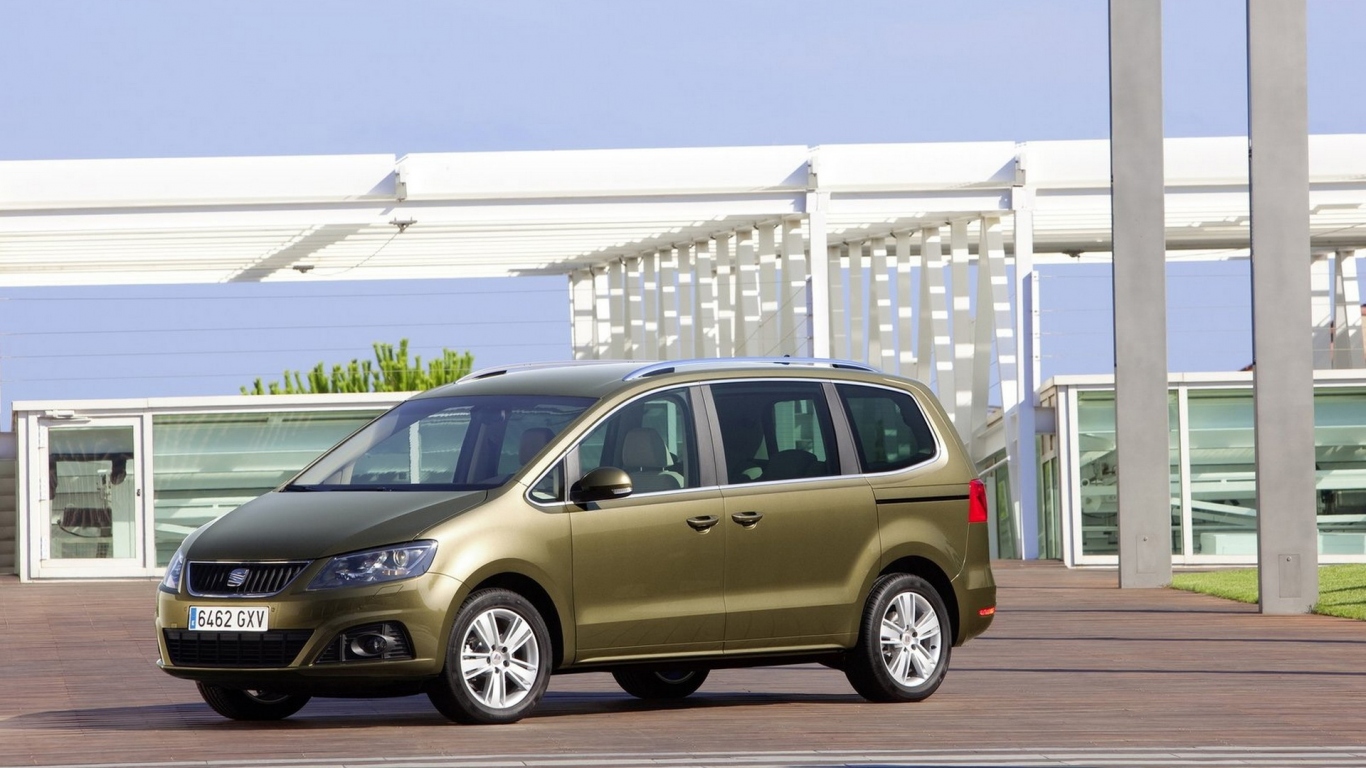 минивэн Сиат Альхамбра