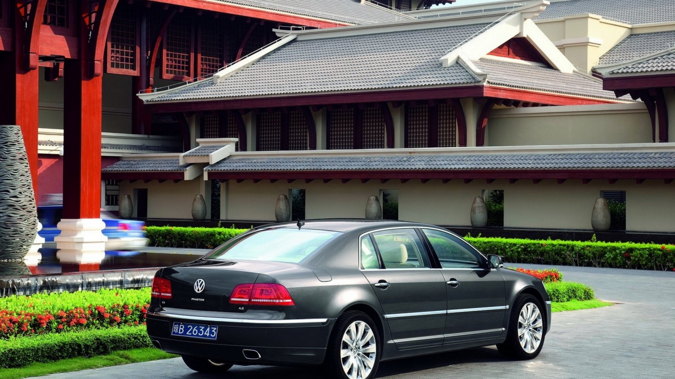 Волксваген Фаетон 2011