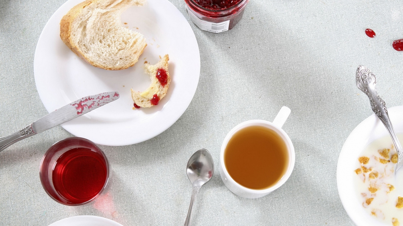 Завтрак с джемом