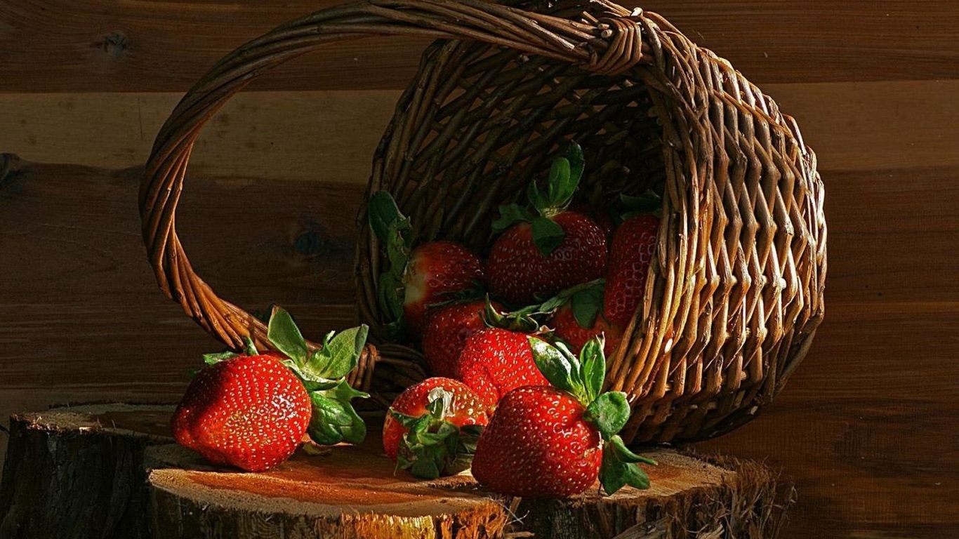 Корзина сладких ягод