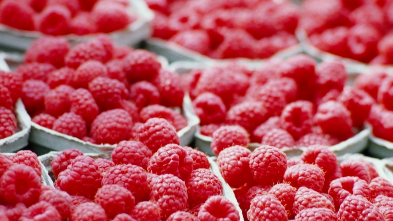 Стаканчики с малиной