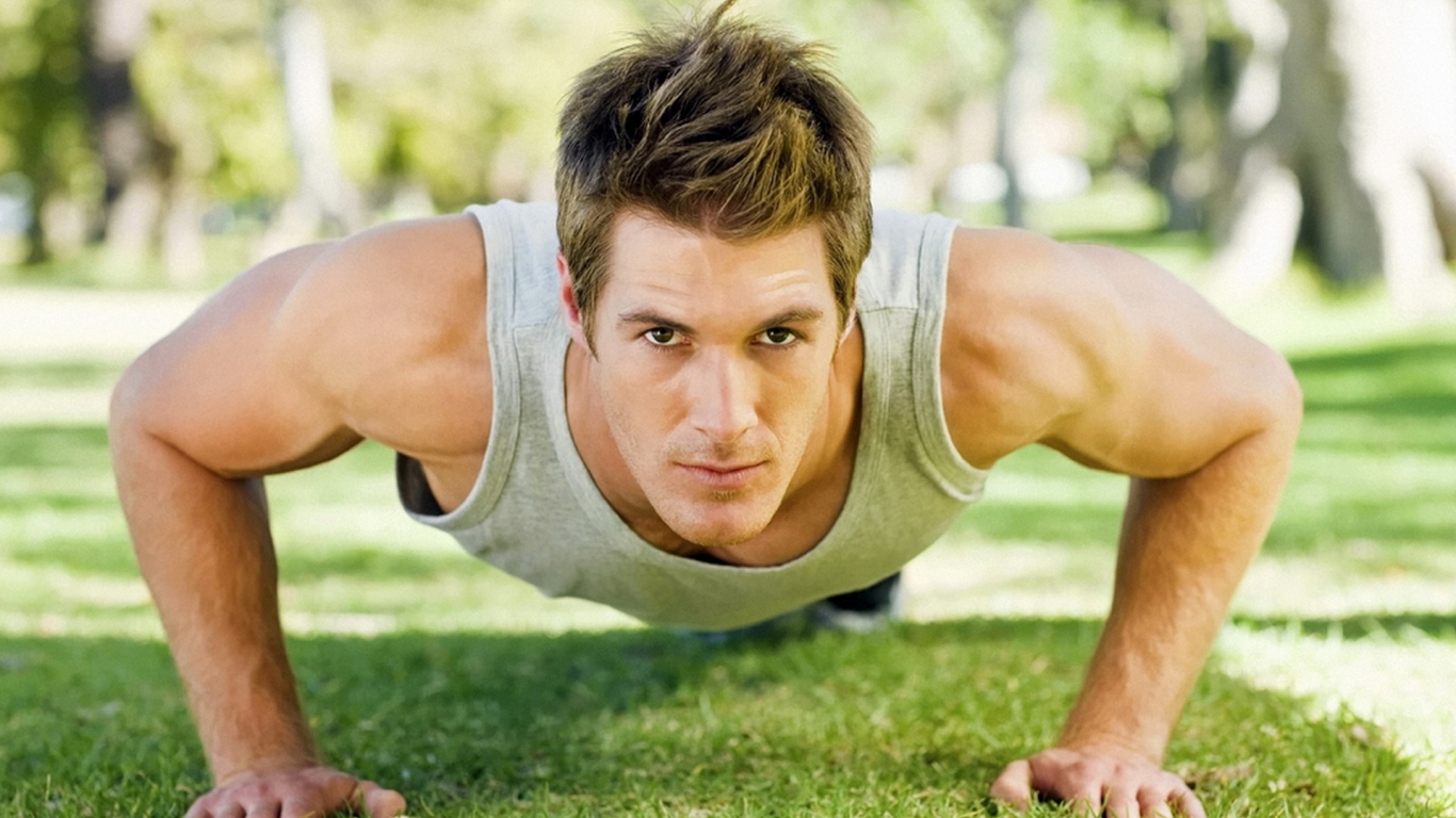 В процессе отжимания