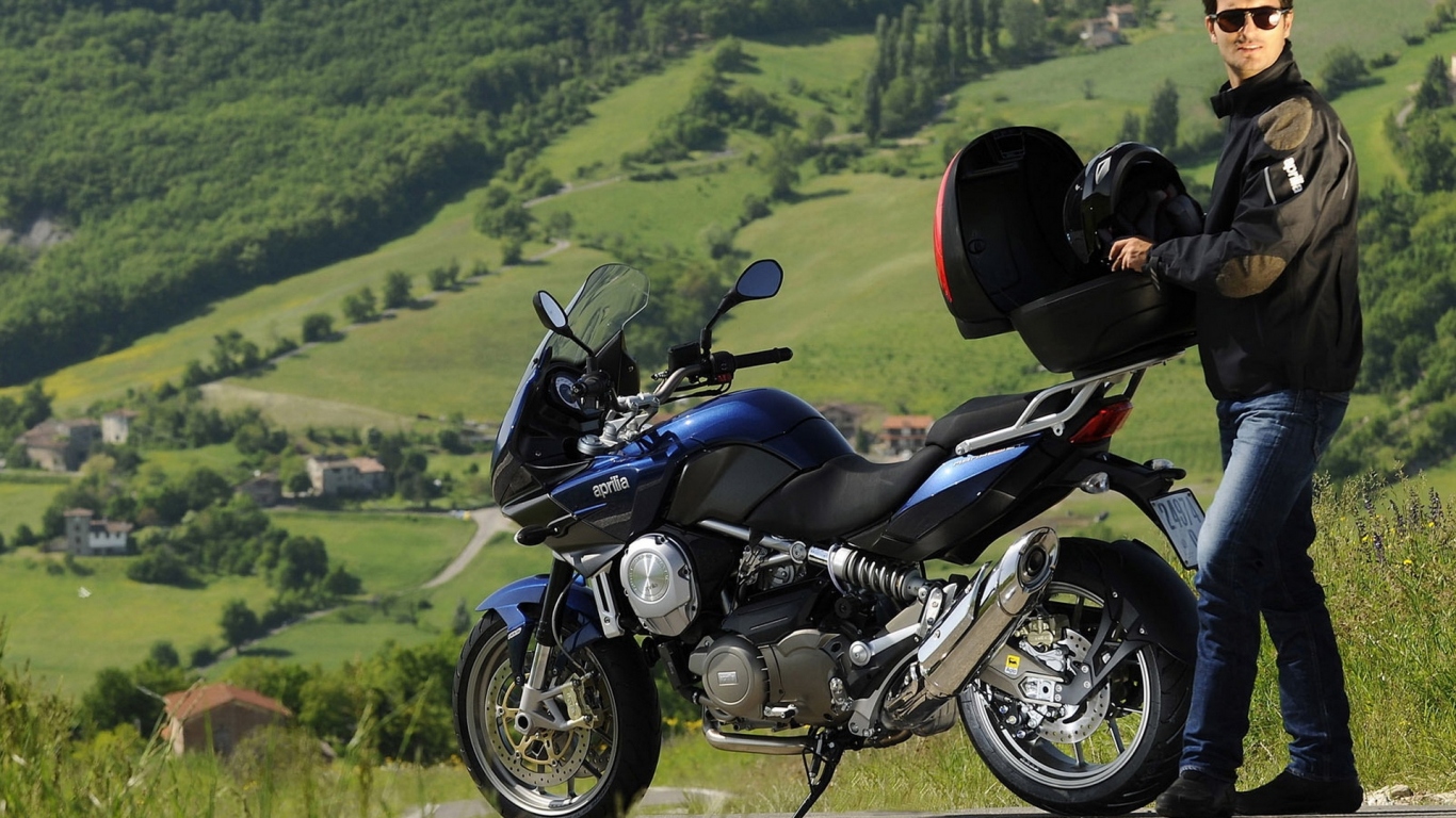 Априлиа НАНА на склоне