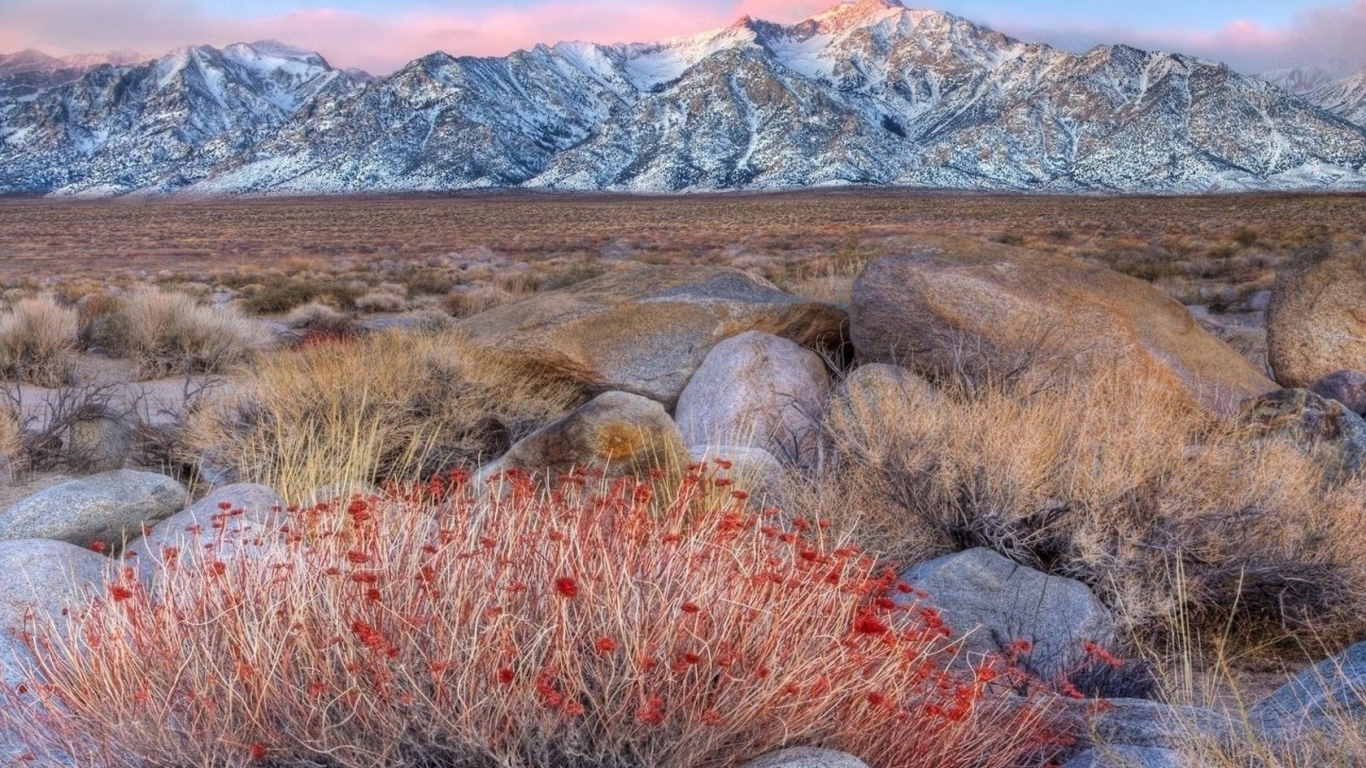 Горы среди пустыни