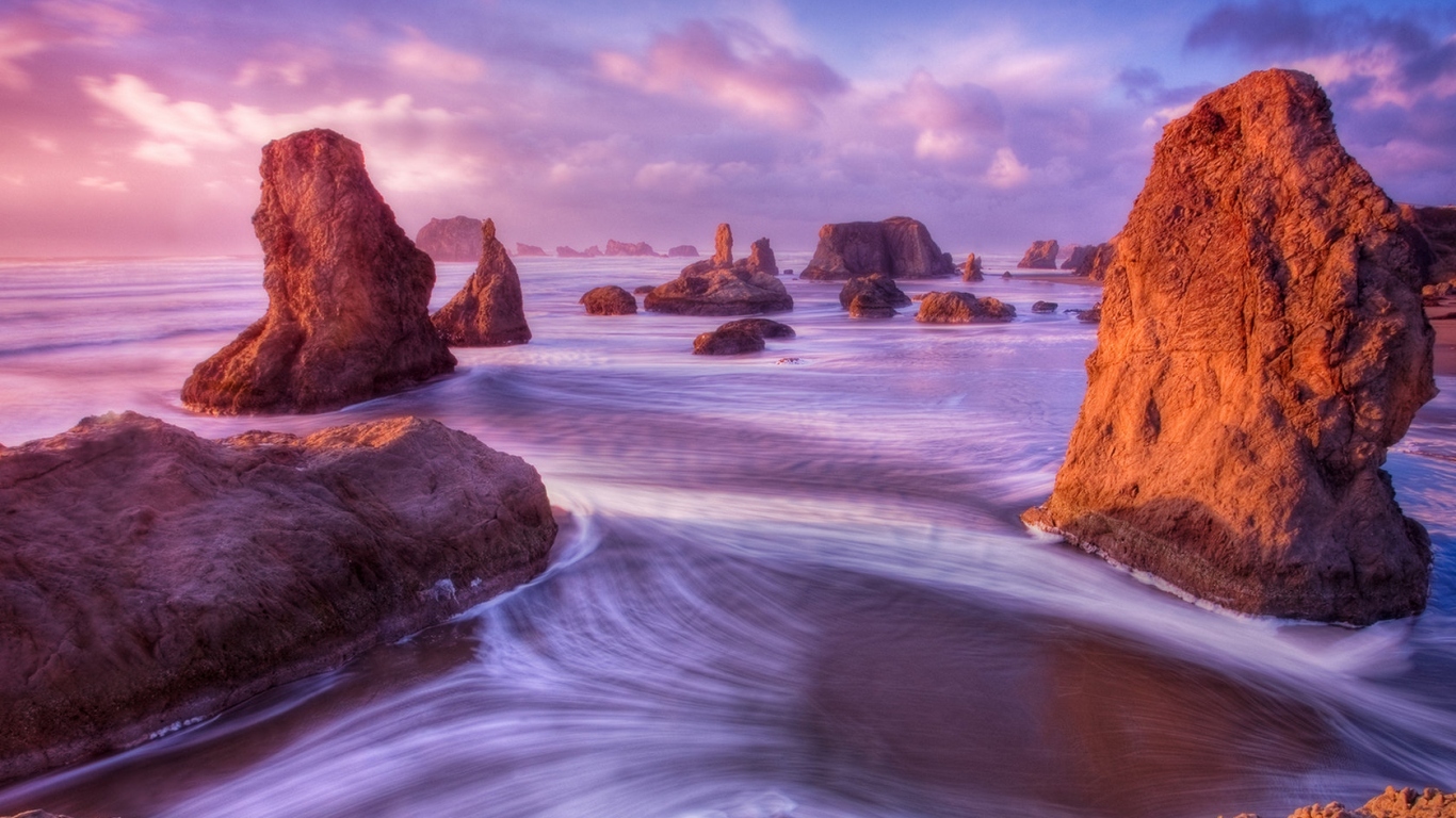 Прибрежные камни